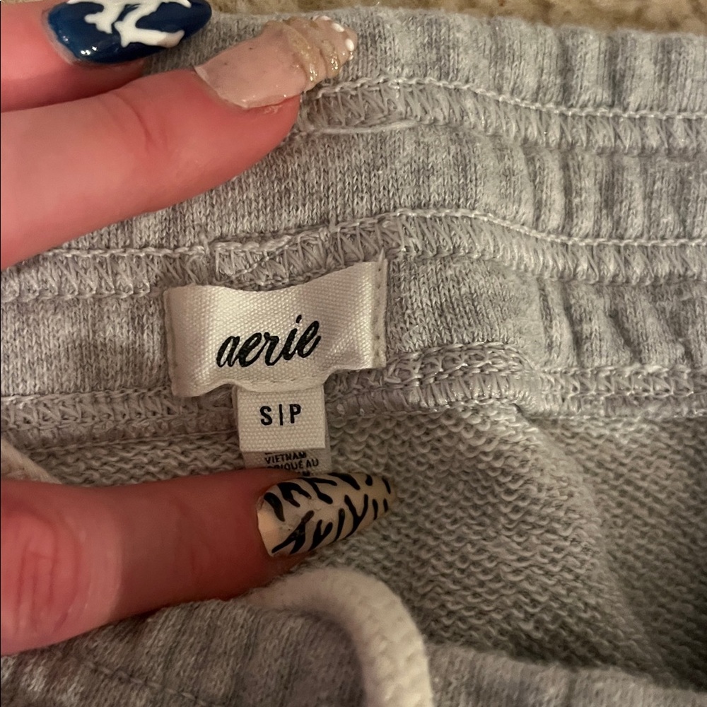 Aerie Light Gray Sweatpants - Picture 2 of 2